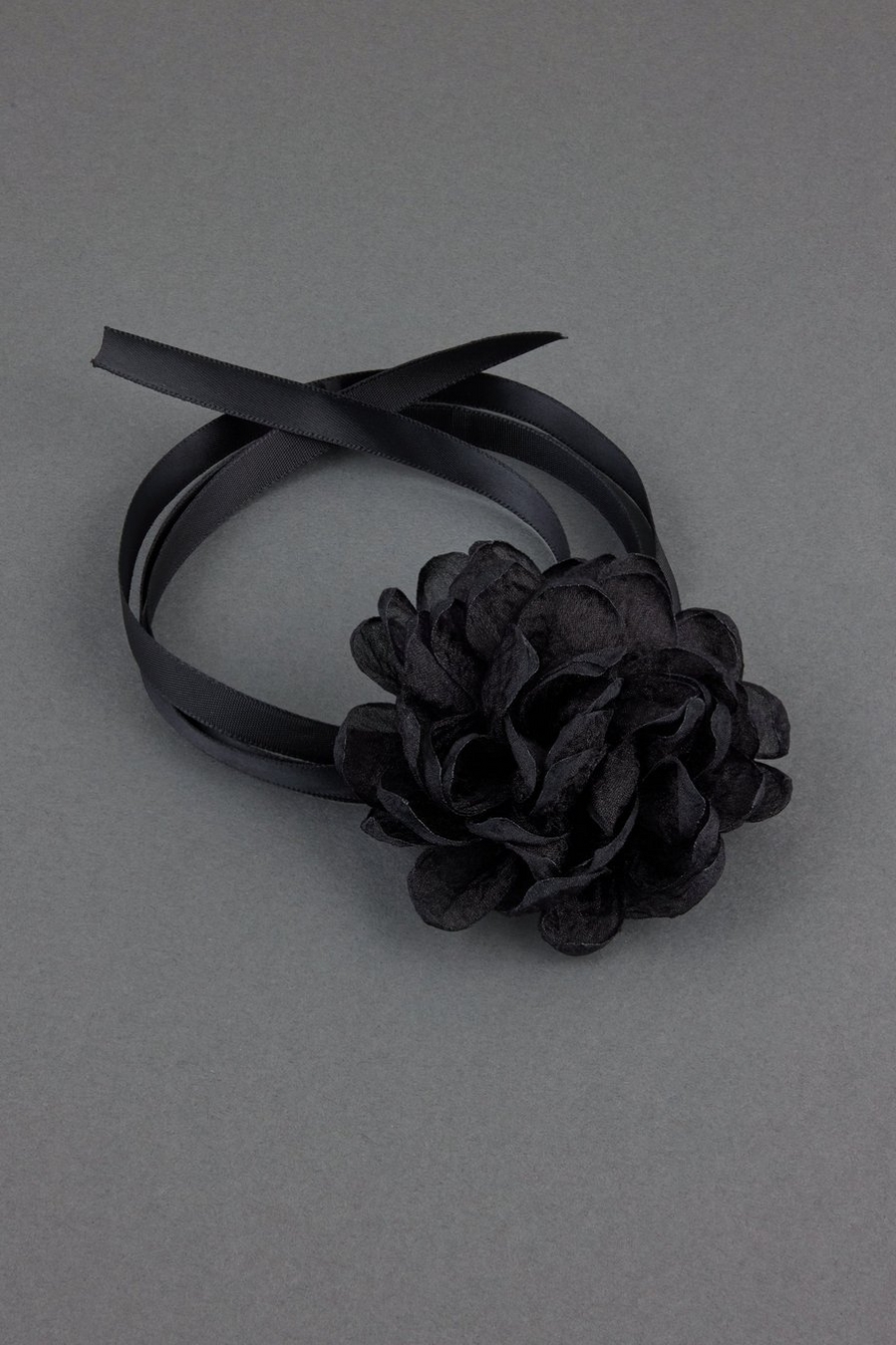 ribbon rose choker